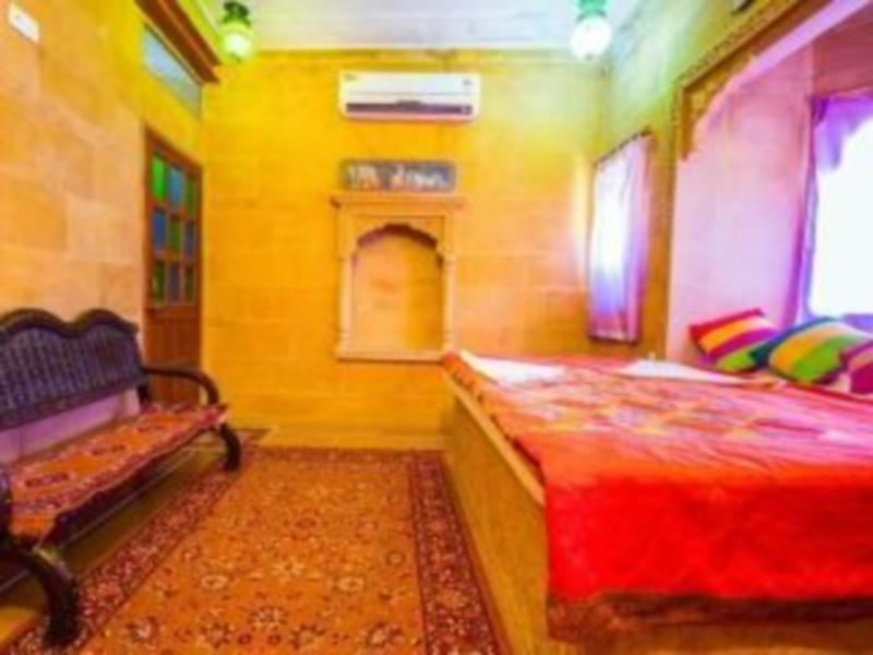 Hotel Pol Haveli Jaisalmer Exteriör bild