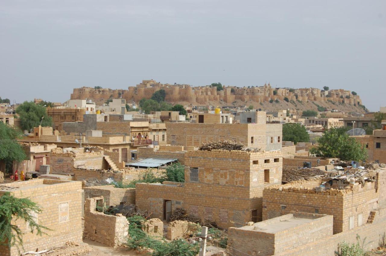 Hotel Pol Haveli Jaisalmer Exteriör bild